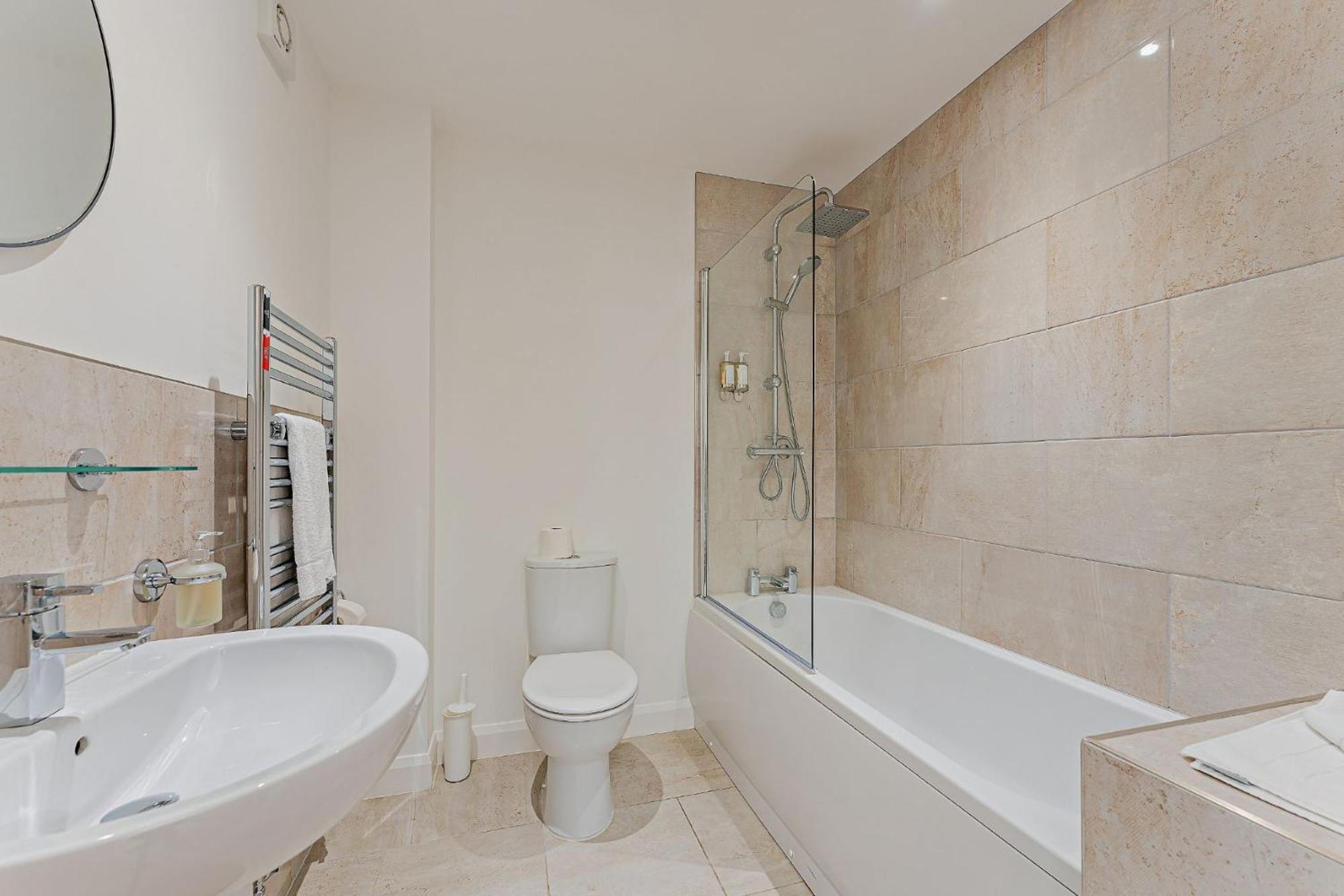 2 Bed Ground Floor Apartment - 11 Plas Pistyll ภายนอก รูปภาพ