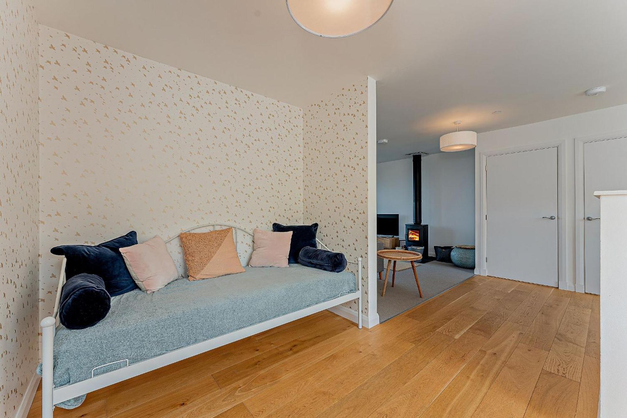 2 Bed Ground Floor Apartment - 11 Plas Pistyll ภายนอก รูปภาพ